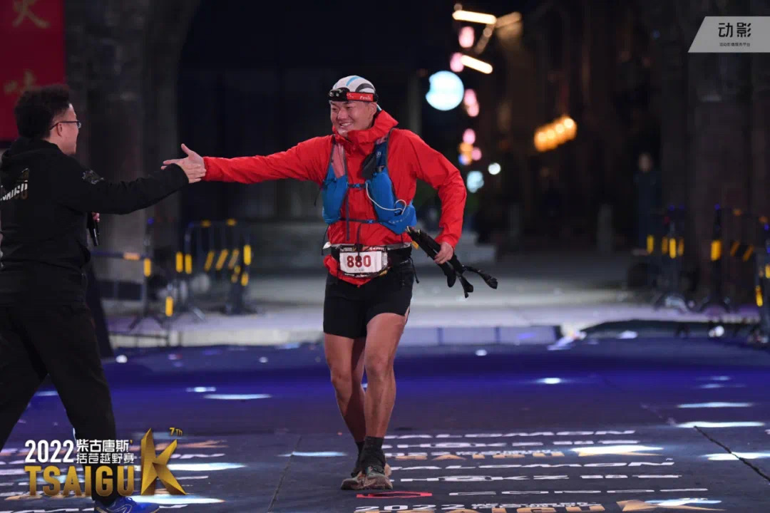 Fenix簽約運(yùn)動(dòng)員鄭鈞月、謝雯菲出戰(zhàn)巨人之旅，期待成為“巨人” Feature Image