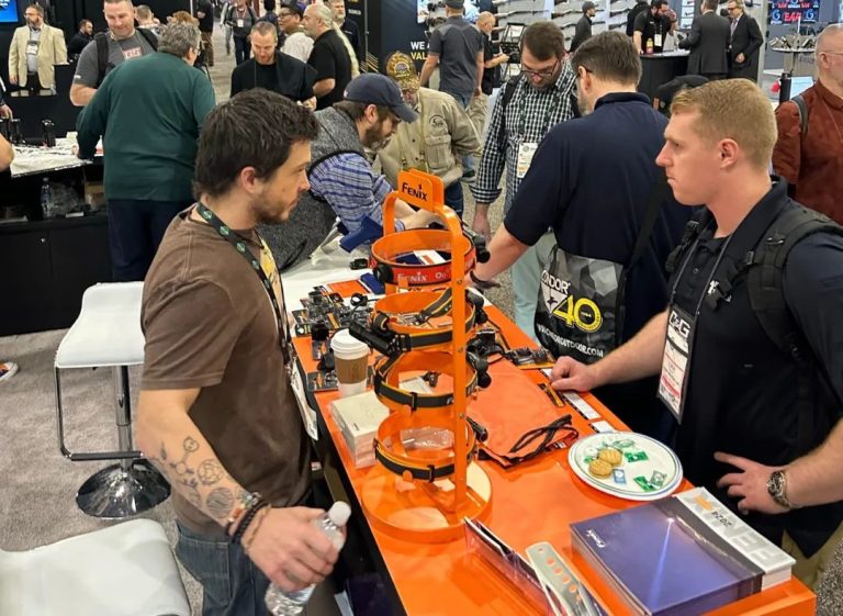 現(xiàn)場回顧 | 美國SHOT SHOW圓滿閉幕，F(xiàn)enix現(xiàn)場大放異彩